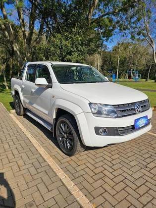 VOLKSWAGEN AMAROK 2.0 HIGHLINE 4X4 CD 16V TURBO INTERCOOLER DIESEL 4P AUTOMÁTICO VOLKSWAGEN AMAROK 2.0 HIGHLINE 4X4 CD 16V TURBO INTERCOOLER DIESEL 4P AUTOMÁTICO